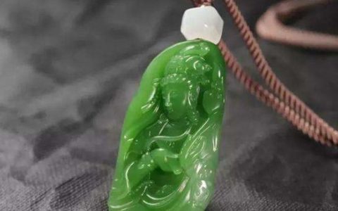 和田碧玉和翡翠的区别 记住这四点区别