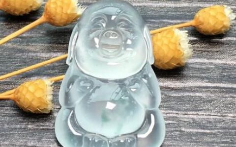 你知道翡翠猪有什么特别的寓意吗 翡翠猪寓意分析