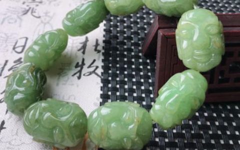 翡翠手串简介及由来 翡翠手串有哪些类型及款式
