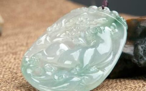 男女都可以佩戴翡翠虎牌吗 翡翠虎牌有什么寓意吗