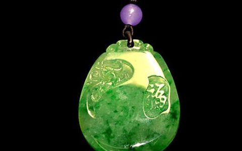 无色玻璃种翡翠原石怎么鉴定真伪 无色玻璃种翡翠原石图片及简介