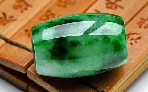 花青翡翠价格是多少 花青翡翠图片及介绍