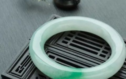 翡翠糯种鉴别 翡翠糯种怎么鉴别真假