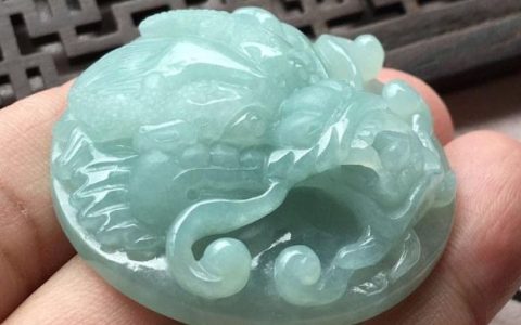 真正的芙蓉底翡翠 什么是芙蓉底翡翠