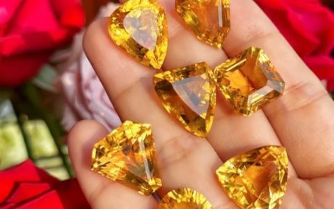 黄水晶——财富的果实，富贵的样子！