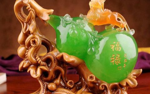 玉葫芦摆件介绍及功效 玉葫芦摆件寓意是什么