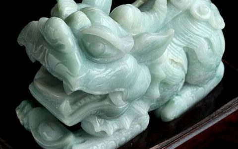 翡翠貔貅摆件有旺财的功效吗 翡翠貔貅摆放注意事项