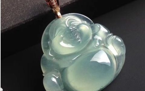 翡翠挂件款式及寓意 如何选购心仪翡翠