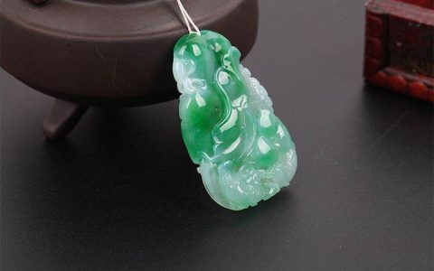 翡翠怎么开光 解读佩戴翡翠功效及作用