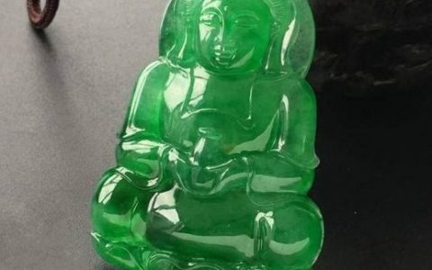 帝王绿翡翠选购要注意什么 帝王绿翡翠图片及特点介绍