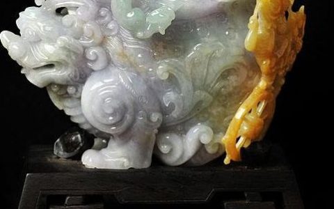 翡翠应该怎样泡水清洗 如何保养翡翠光泽和色彩