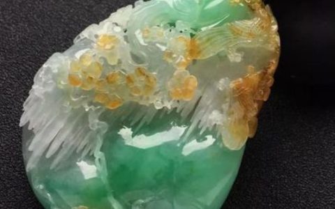 翡翠挂件A货怎样区分和辨别 鉴别翡翠挂件A货小技巧