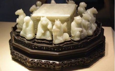 翡翠到底是何时传入中国的 据史籍记载这时候已传入
