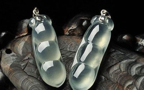 翡翠四季豆相关保养知识 翡翠四季豆图片及挑选技巧