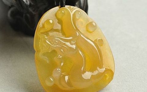 翡翠保养最错误的做法 尤其是第一个