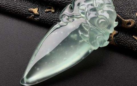 晴水翡翠图片 晴水翡翠介绍及收藏优势