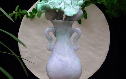 摆放翡翠花瓶最大的禁忌 翡翠花瓶摆件寓意