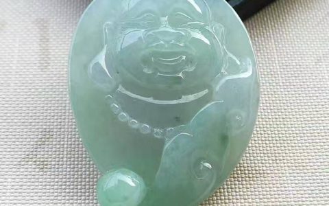 你知道佩戴翡翠玉佛有什么好处吗 玉佛的寓意解析