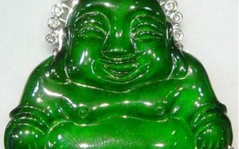 翡翠是满绿就真的值钱了吗 你看铁龙生值钱吗