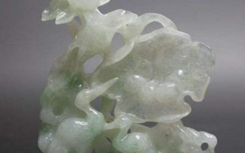 玻璃种翡翠值不值钱 冰种翡翠鉴定要点