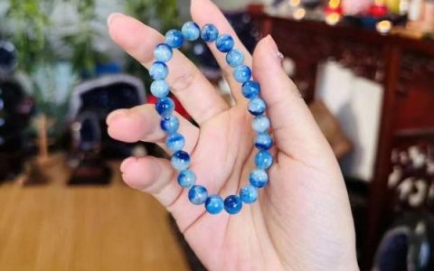 阿富汗石到底是一种怎样的宝石呢？