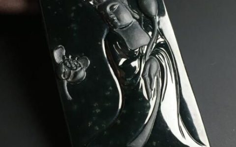 什么样的黑翡翠比较有收藏价值 四个方面判断黑翡翠是否有收藏价值