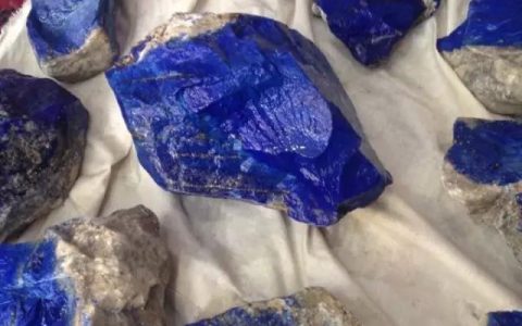 老矿青金石和新矿青金石有什么区别？