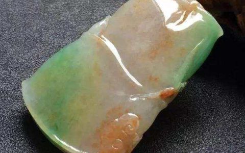 三色翡翠市场价多少钱 三色翡翠投资价值分析