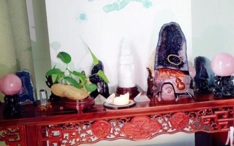 紫晶洞应该怎么摆放？摆放的高度有讲究吗？