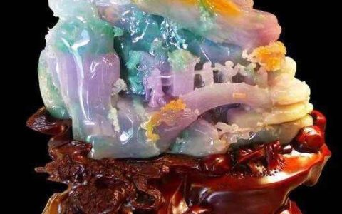 翡翠摆件选购应该考虑什么 翡翠保值性强吗