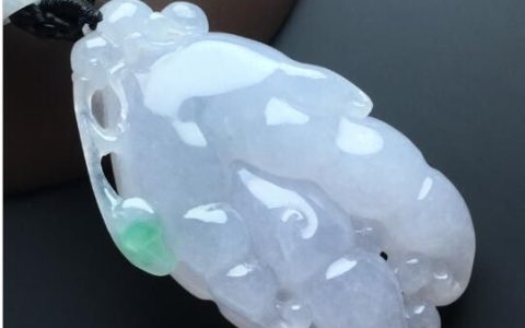佩戴翡翠玉佛手瓜挂件有什么寓意 什么人适合佩戴翡翠玉佛手瓜