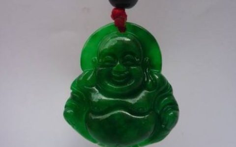 帝王绿翡翠现在市场价格贵吗 帝王绿翡翠选购注意事项