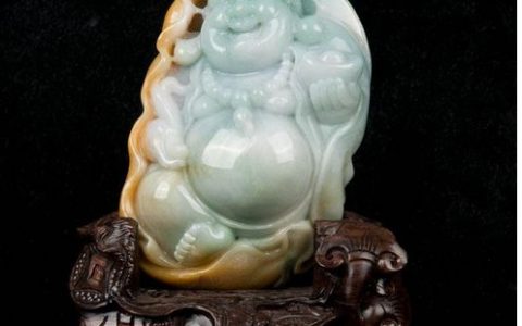 怎样判断翡翠好坏及真假 翡翠鉴定有哪些窍门