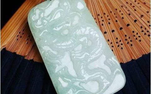 不同款式翡翠挂件有什么寓意 翡翠挂件选购需要注意什么