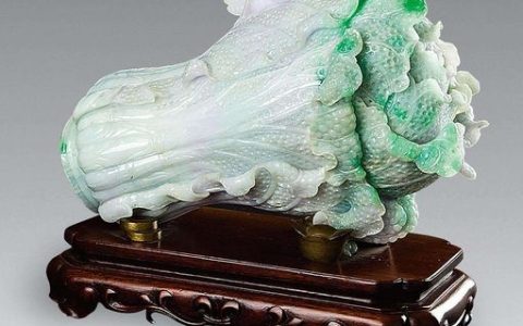 如何摆放翡翠白菜才会发财 翡翠白菜寓意及摆放禁忌