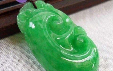冰绿翡翠 冰绿翡翠是什么种