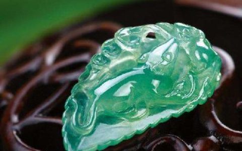 男士翡翠项链价值多少钱 男士翡翠项链图片价格介绍