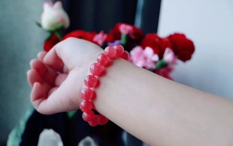 带你认识美丽的“印加玫瑰”——红纹石