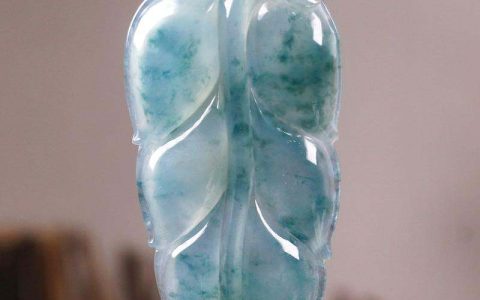 蓝水冰种翡翠种类及价格分析 蓝水冰种翡翠收藏价值