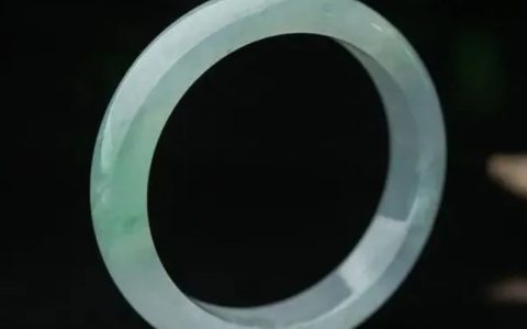 糯冰种翡翠什么价格 糯冰种翡翠什么价格及图片