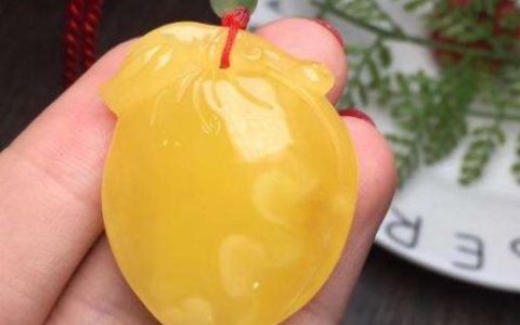 蜜蜡桃子的寓意是什么 蜜蜡桃子的寓意