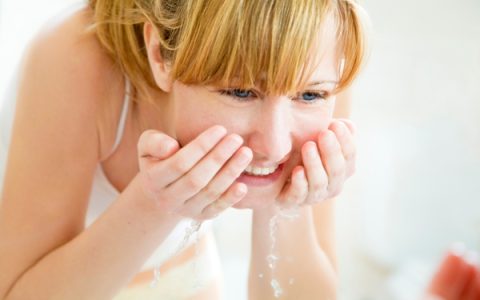 洗脸巾选购如何避坑？劣质产品危害大，教你一眼识破！