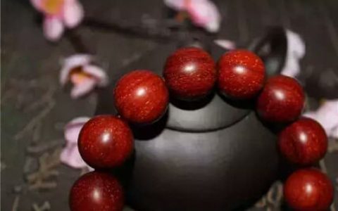小叶紫檀手串的寓意 小叶紫檀手串寓意是什么