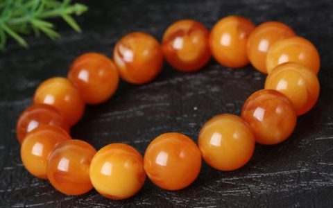 鸡油黄蜜蜡手串图片 鸡油黄蜜蜡手串价格及鉴别