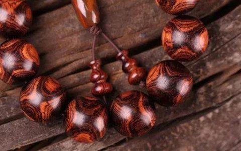 黄花梨手串沉水吗 黄花梨手串不沉水就是假的吗？